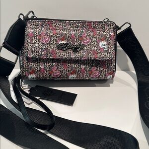 NWT Ed Hardy Flowers/Skull Crossbody Wallet/Wristlet W/detachable Guitar Strap.